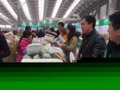 2015首届昆山品牌产品工厂直销展打响低价战